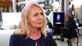 Trwa debata o nowych przepisach dotyczących praw pasażerów. Możliwe zmiany w wysokości odszkodowań za opóźnione loty News powiązane z lotnictwo